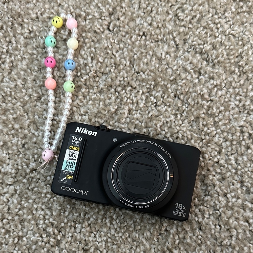 Nikon COOLPIX S9300